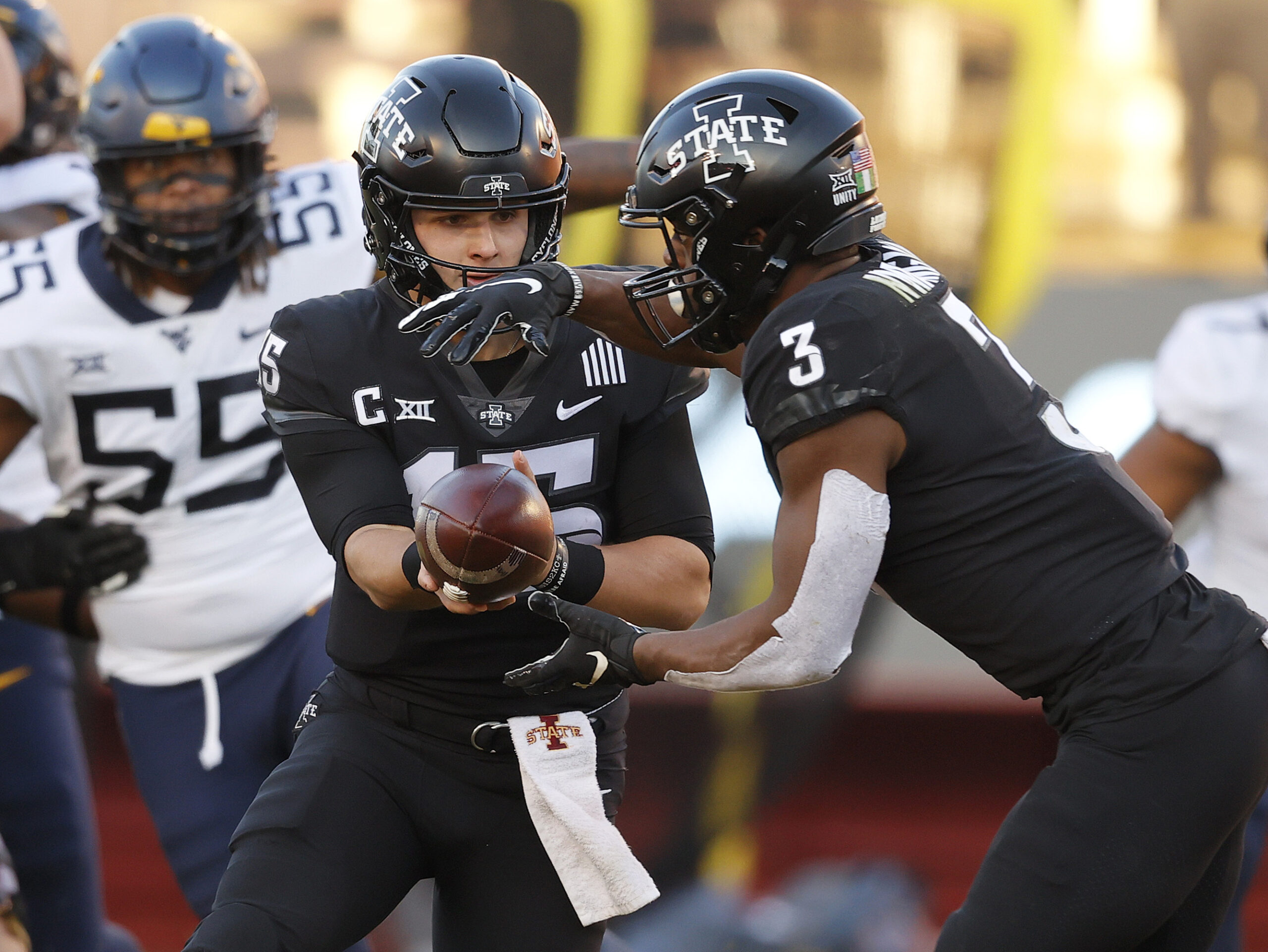 No. 9 Cyclones rout Mountaineers 42-6